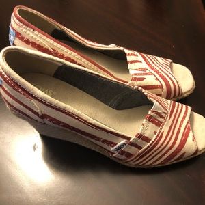 TOMS Wedges